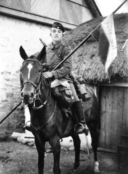Ebenfalls aus dem 1. Weltkrieg stammt das heutige Foto. Es zeigt Gustav Seitz als Soldat zu Pferd.